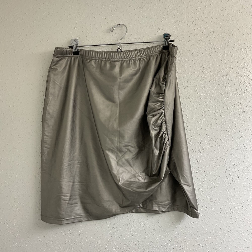 SHEIN Asymmetrical Silver Skirt